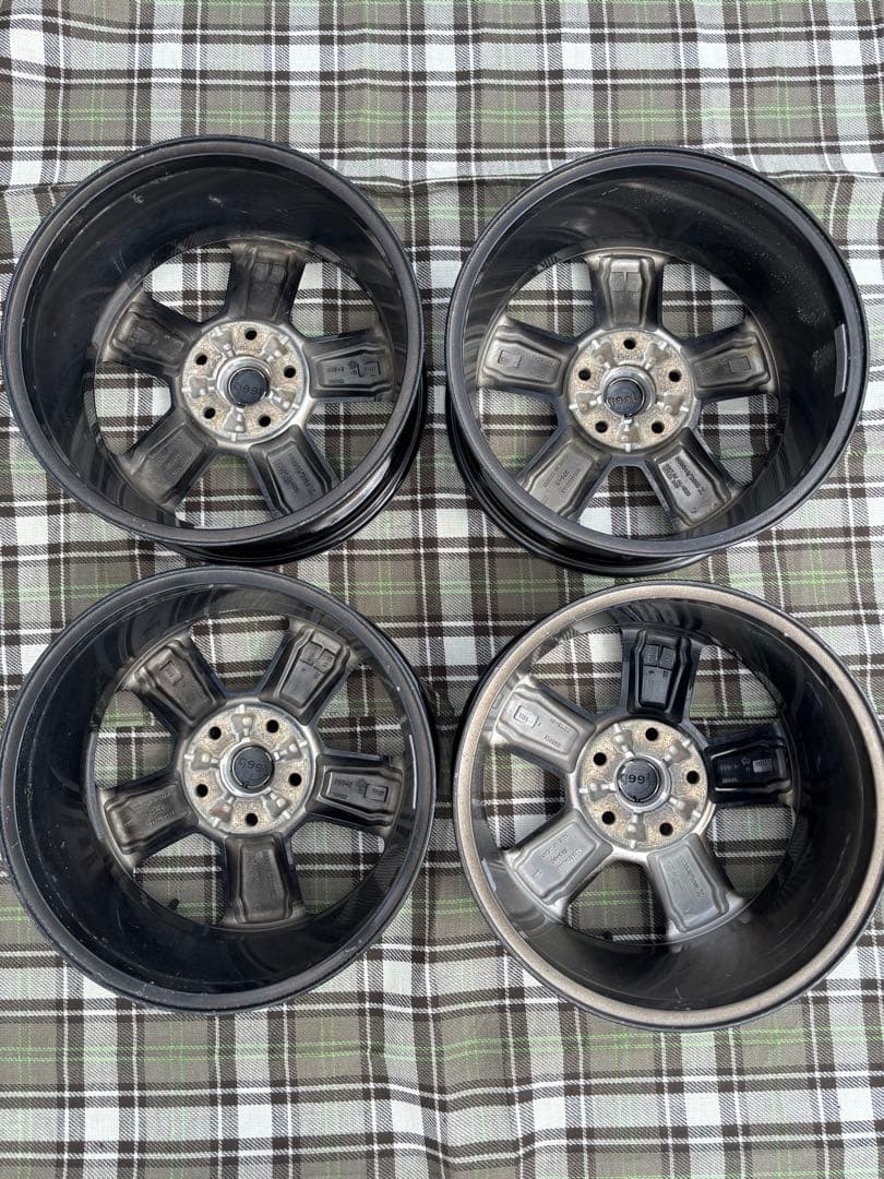 ラングラーJL 純正ホイール　Jeep ★送料込み