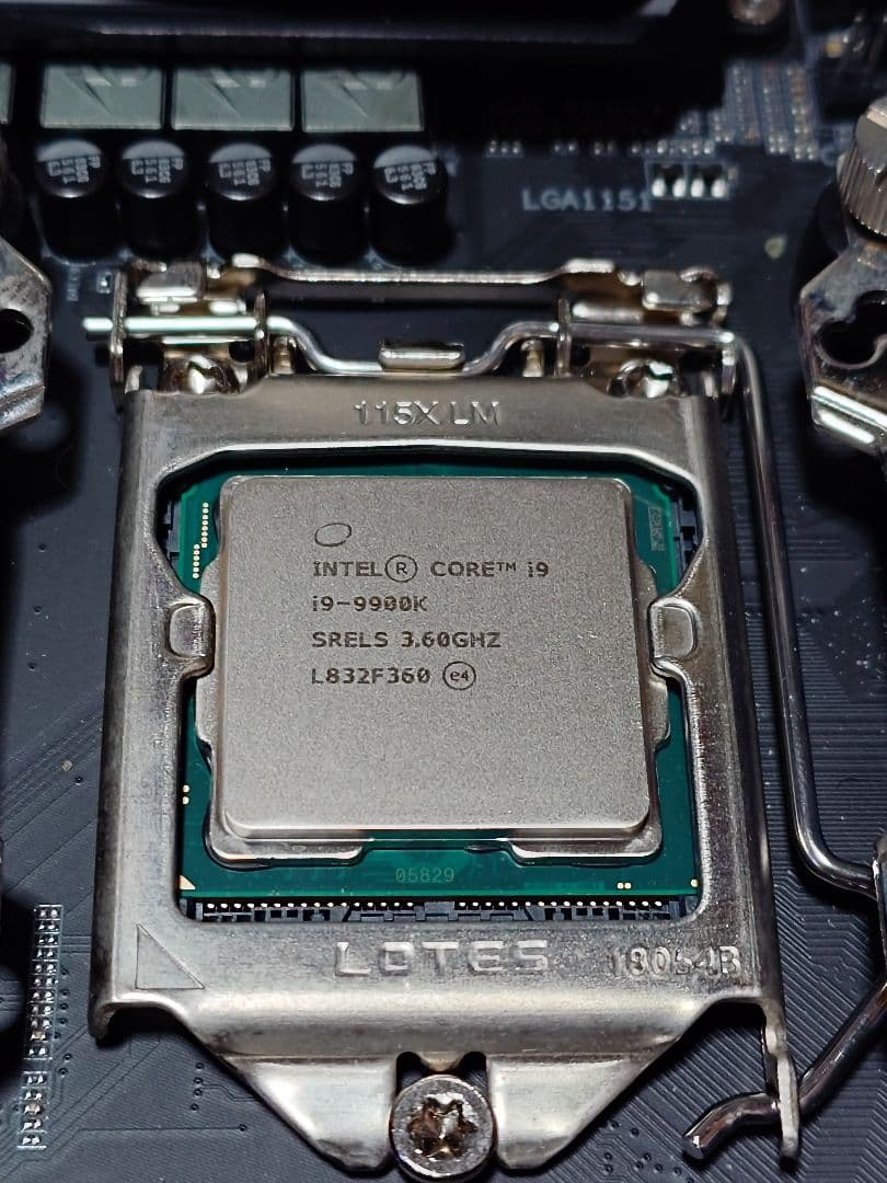 Intel Core i9 9900K CPU 【動作確認済】
