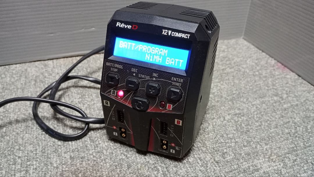 Rêve D X2 VERTICAL COMPACT ハイテック 2ポート充電器