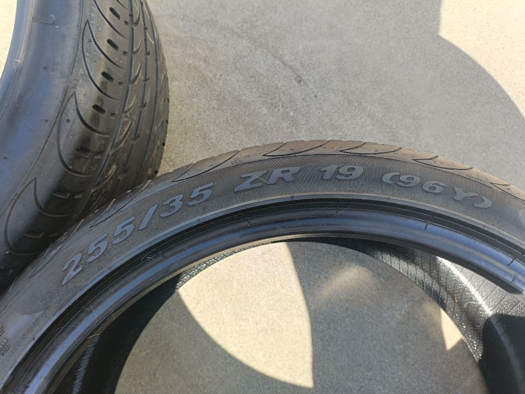 Pirelli P-Zero Nero タイヤ2本