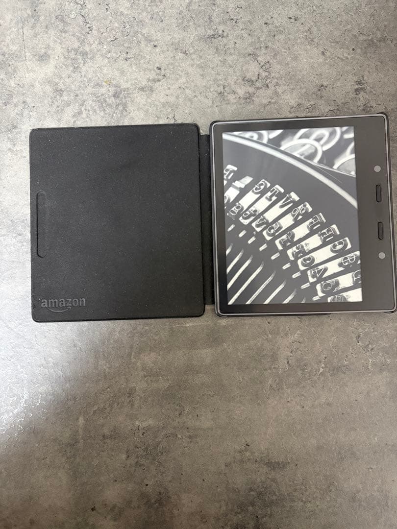 kindle oasis 第10世代　wifi 広告なし　32GB