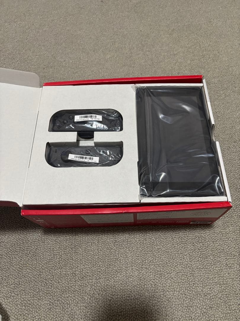 Nintendo Switch グレー 本体　付属品一部未使用