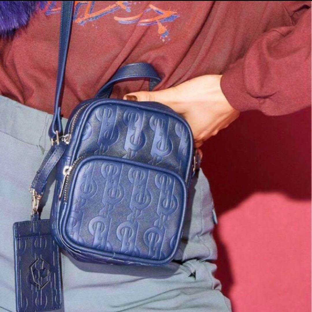 【新品未使用】女王蜂 バッグ qb luxury Logo mini bag