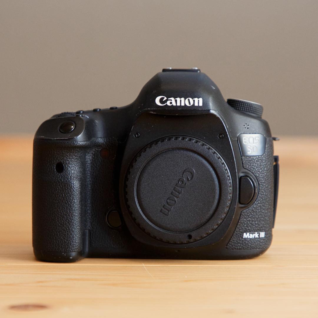 ★動作品★ Canon キヤノンEOS 5D Mark Ⅲ 3★送料無料★