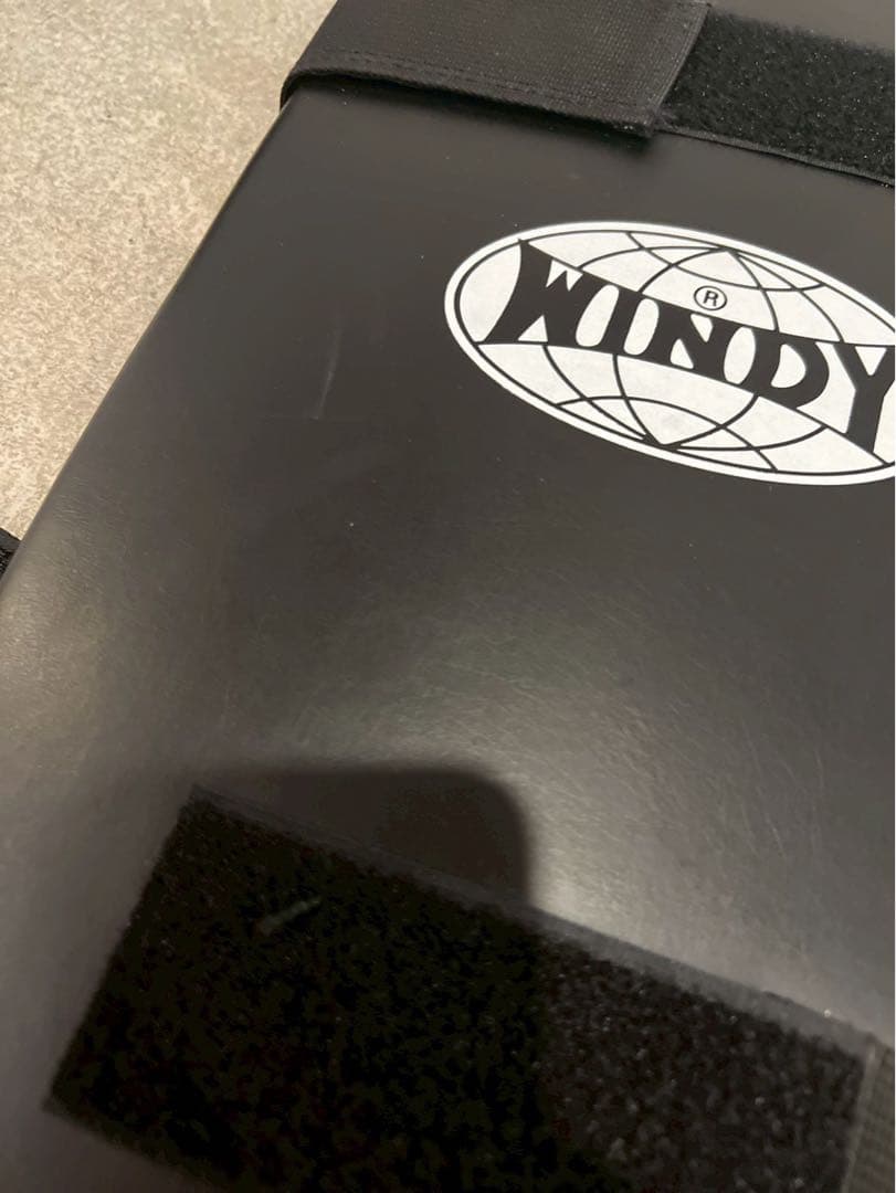 WINDY キックボクシング　レガース