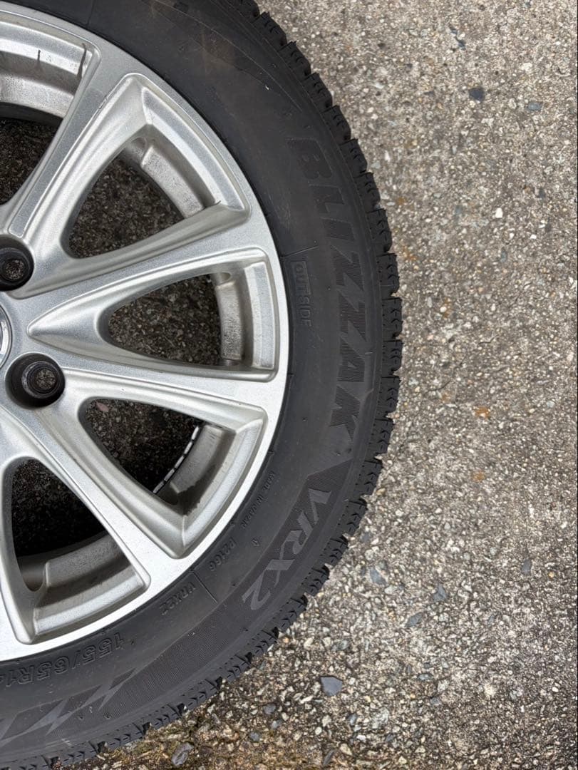 スタッドレスタイヤ（ホイールセット） BRIDGESTONE