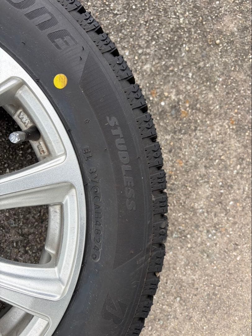 スタッドレスタイヤ（ホイールセット） BRIDGESTONE
