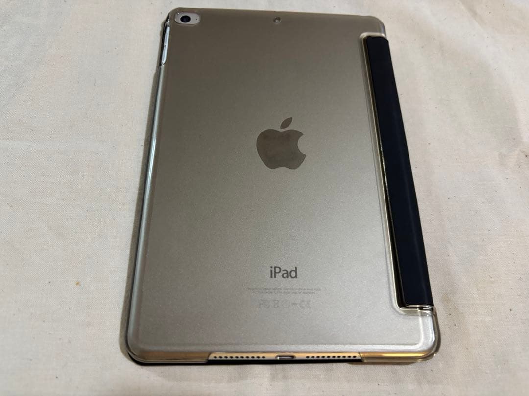 iPad mini 4（128GB・シルバー）