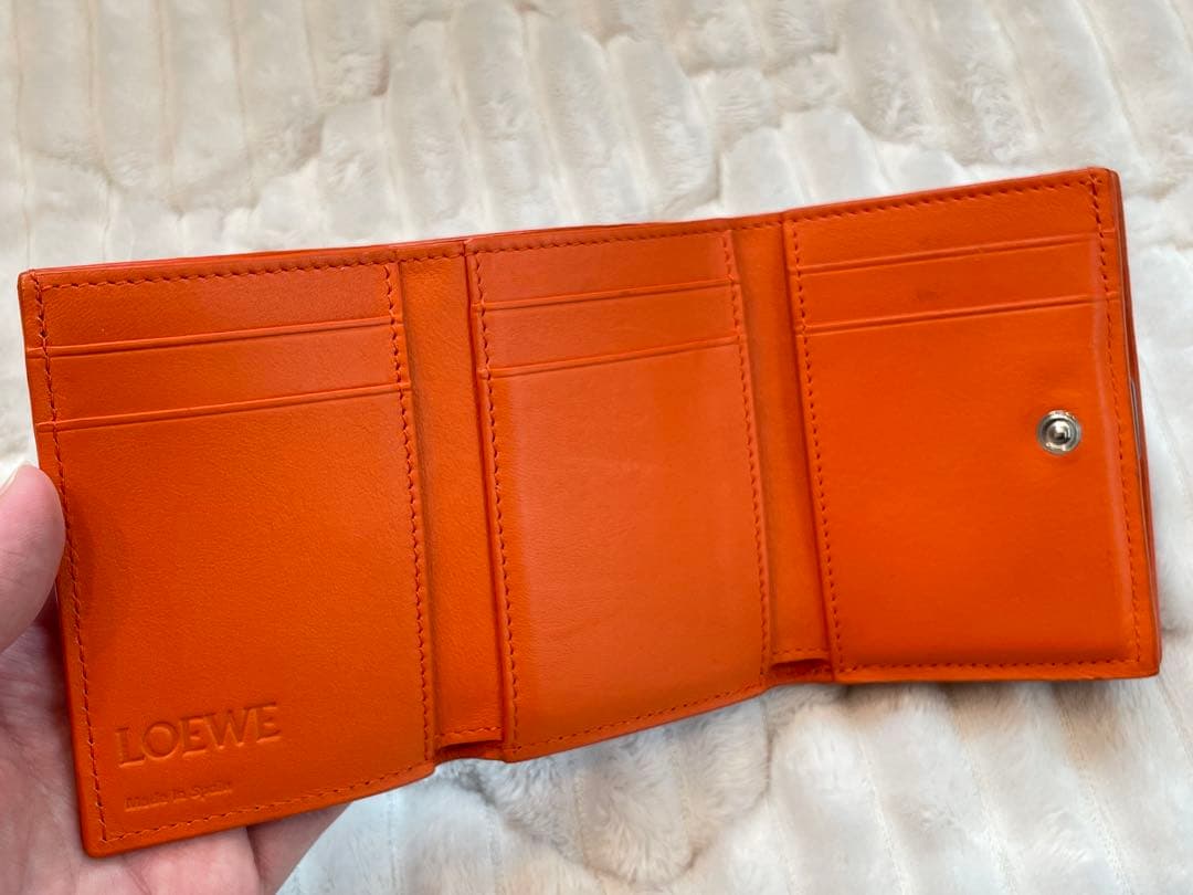 LOEWE オレンジレザー 三つ折り財布