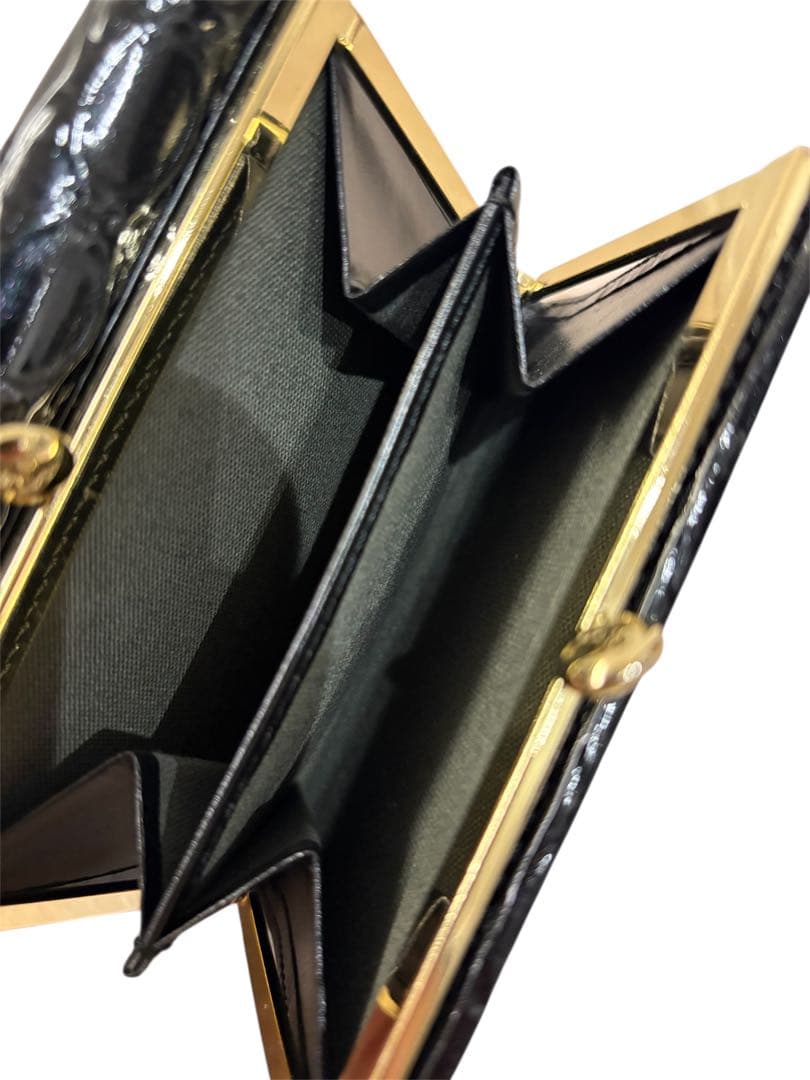 限定品　Vivienne Westwood エナメル　二つ折り　がま口　財布