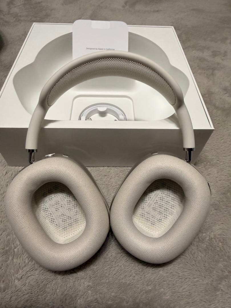 ヘッドホン AirPods Max