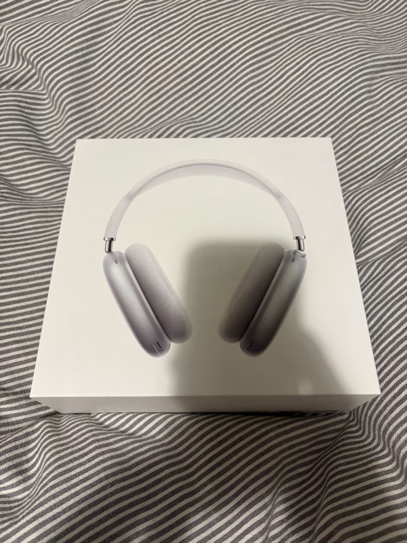 ヘッドホン AirPods Max
