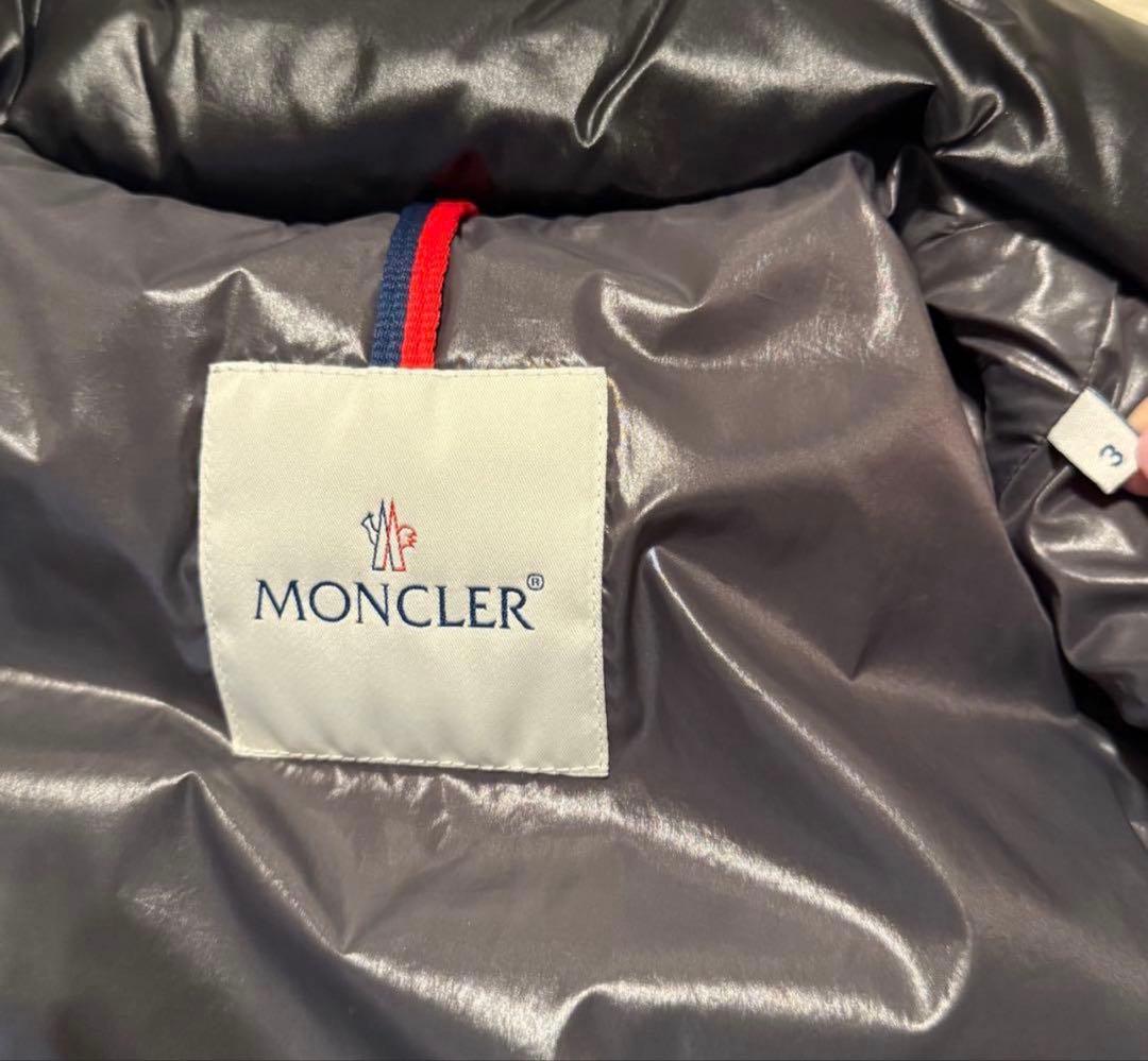 MONCLER(モンクレール)モンクレー ダウンベスト黒ブラックダウンジャケット
