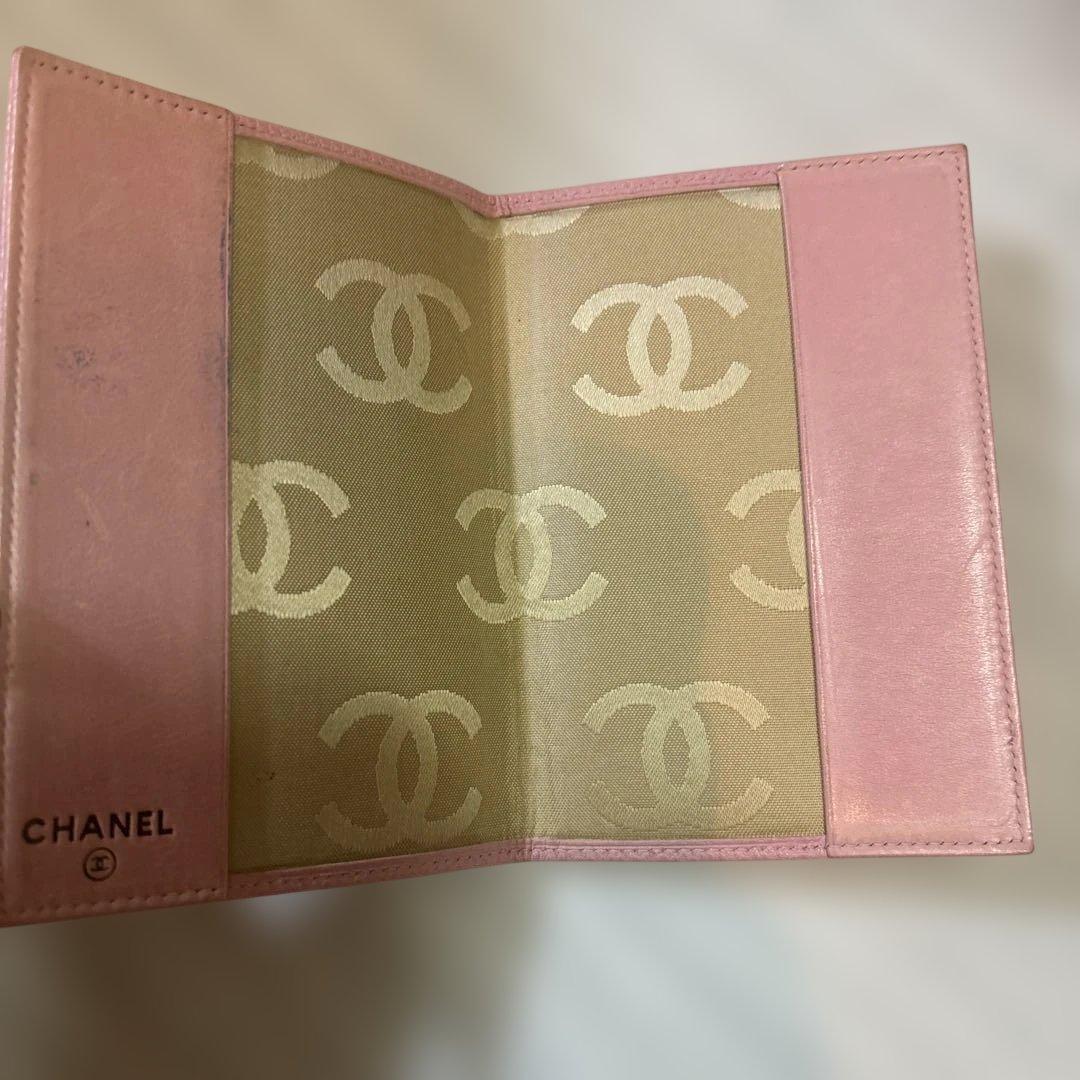 CHANEL ピンク パスポートケース