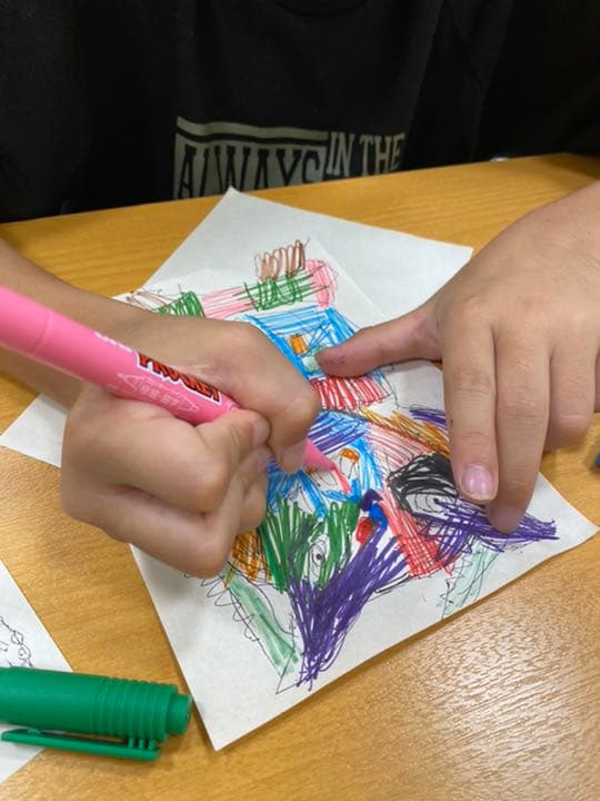 シュンクシー作　カラフルボンバー