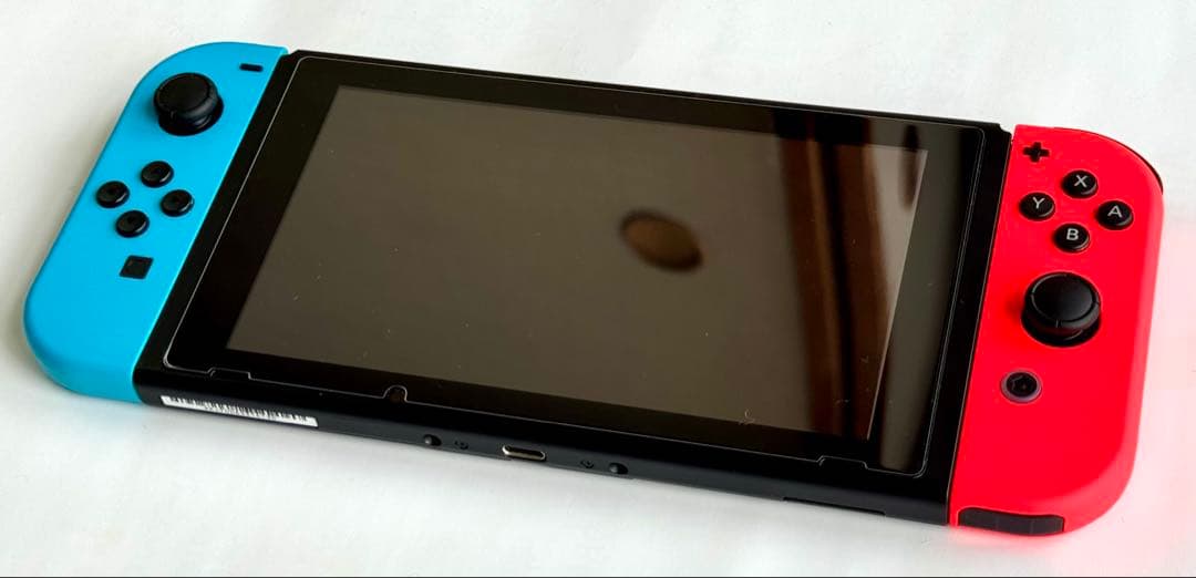 [美品] Nintendo Switch ネオンブルー・レッド ケース他おまけ付