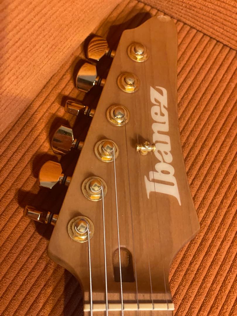 ギター Ibanez THBB10 Tim Henson Polyphia model