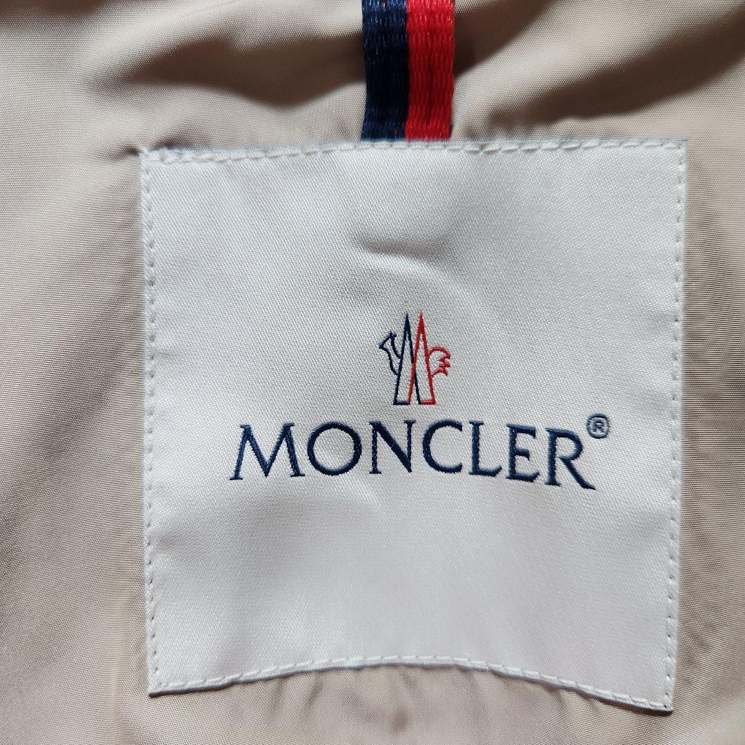 【MONCLER】ベージュスプリングコート<入学式>