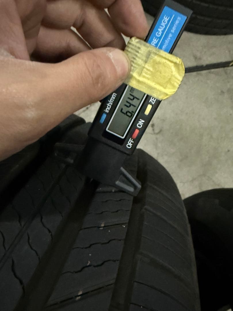 225/55R19 プライマシーSUV バリ山