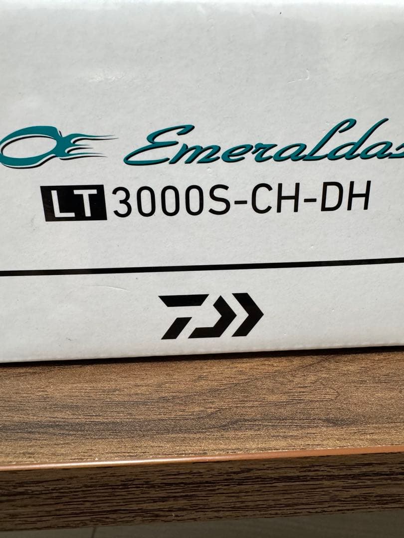 【美品】ダイワエメラルダス LT 3000S-CH-DH エギング 動作良好