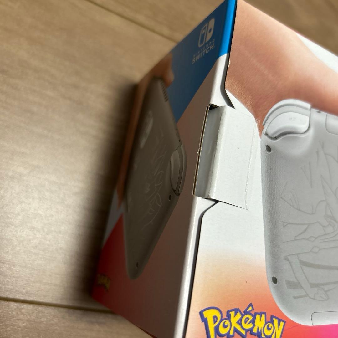 Nintendo Switch Lite本体 ザシアン・ザマゼンタ