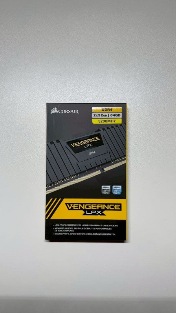 Corsair Vengeance LPX DDR4 32GBx2 未使用