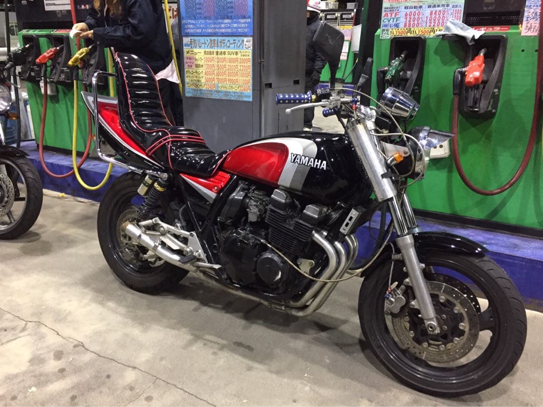 xjr4hm3段シート40-45センチ