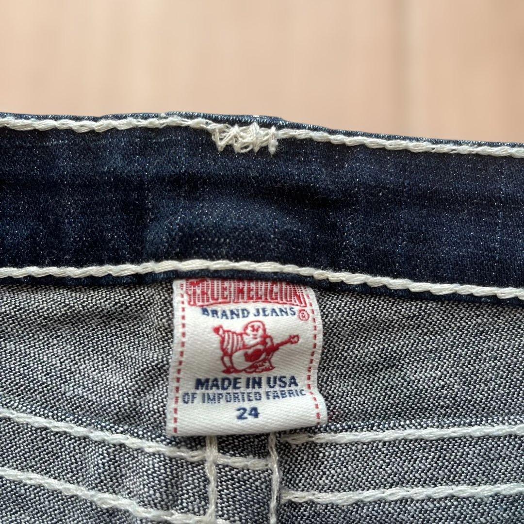 お値下げ！True Religion ダークデニム ブーツカットジーンズ 24