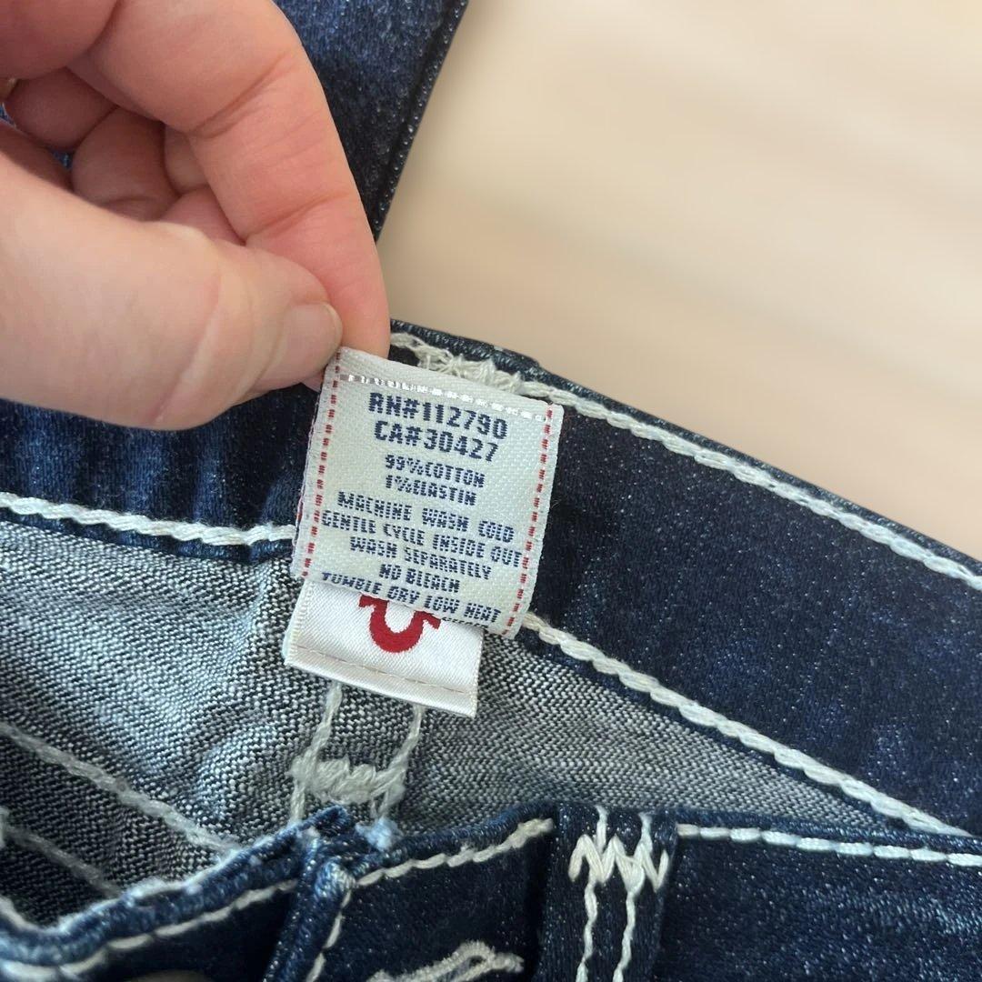 お値下げ！True Religion ダークデニム ブーツカットジーンズ 24