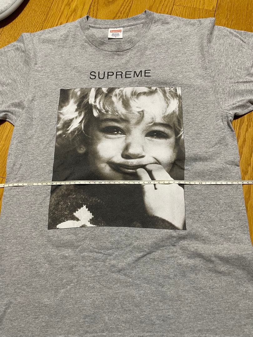 木村拓哉 着用 supreme crybaby Gray