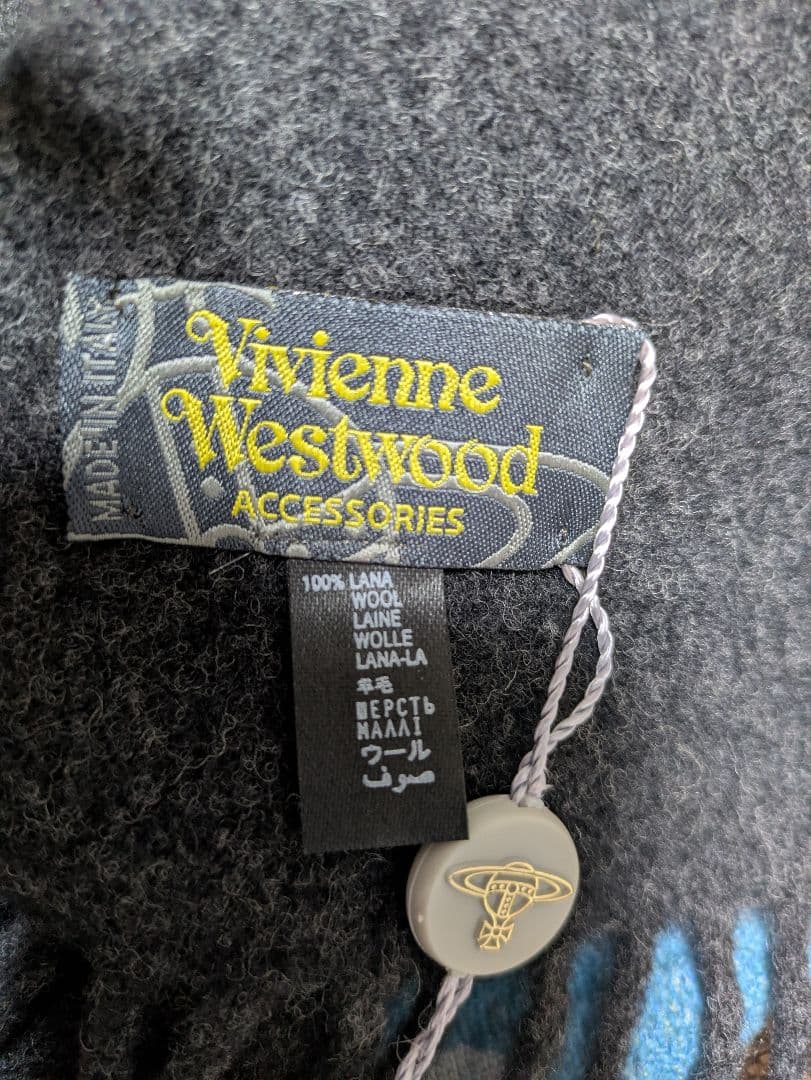 五月女　Vivienne Westwood ダークグレー マフラー