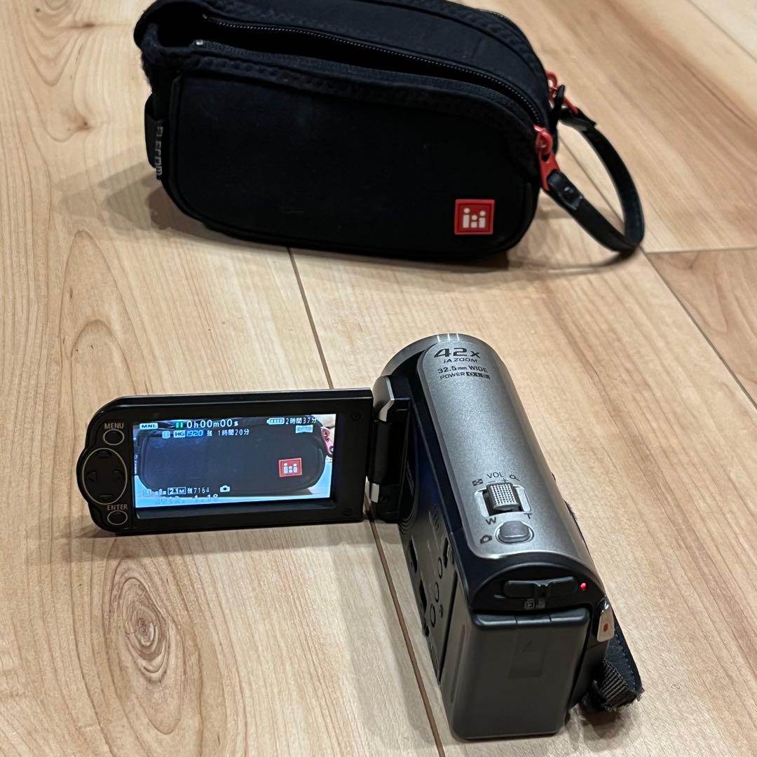 《匿名発送》Panasonic HC-V100M ビデオカメラ　充電器付き
