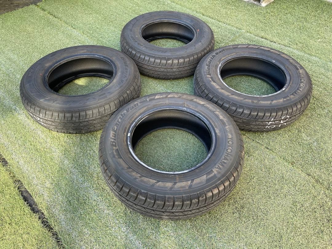 ヨコハマBlueEarth-Van195/80R15 2025年36週新車外し