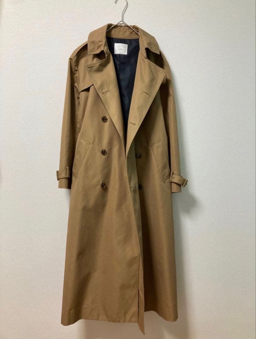 ぎん　ITEMS urban research トレンチコート