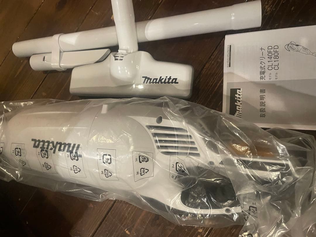 た*ん様 マキタ 充電式クリーナ CL180FDZW 本体