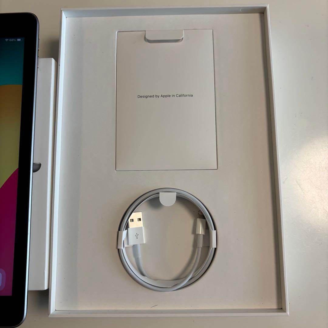 【極美品・付属品完備】iPad 第6世代 32GB シルバー｜画面・外装傷なし