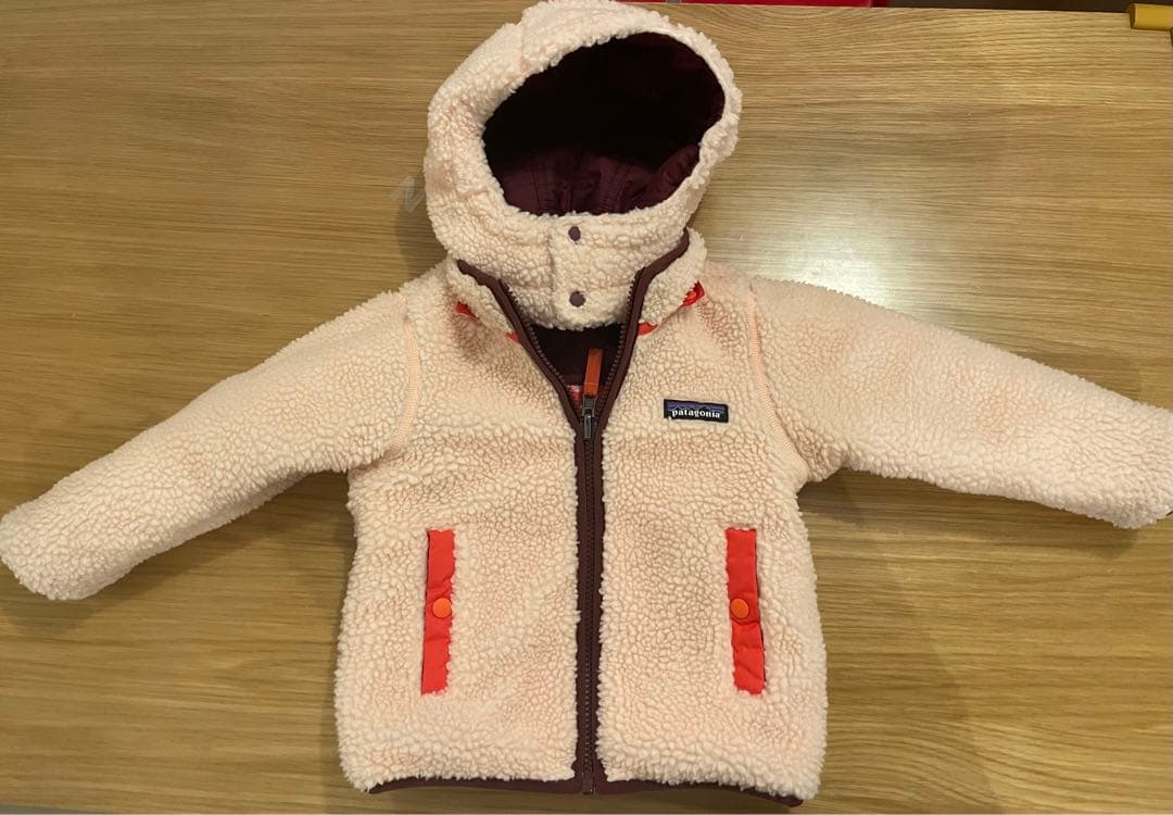 patagonia　ベビー　ダウン　サイズ80