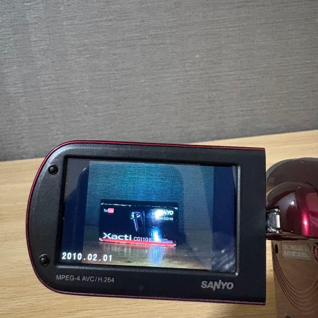 SANYO Xacti DMX-CG110 ワインレッド