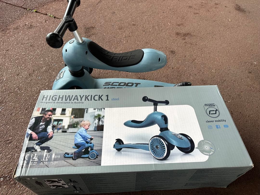 Scoot and Ride バランスバイク ライトブルー