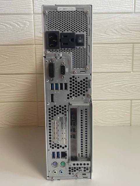 FMV-D588 第八世代Core-i5/メモリ16GB/SSD320G/グラボ