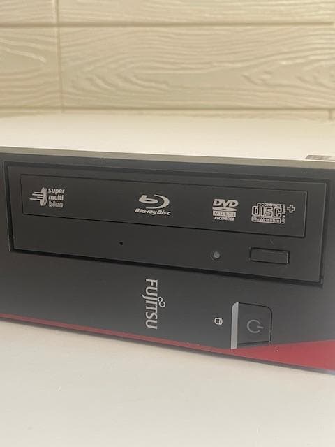 FMV-D588 第八世代Core-i5/メモリ16GB/SSD320G/グラボ