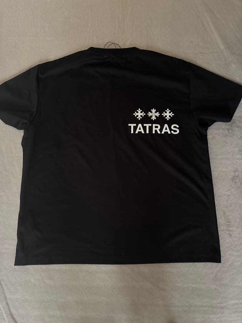 TATRAS ブラック Tシャツ
