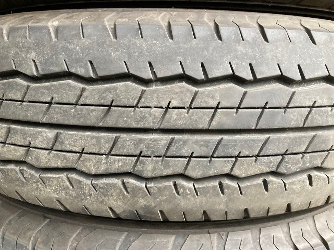ハイエース等 DUNLOP 195/80R15 24年製 【南-108 ②】