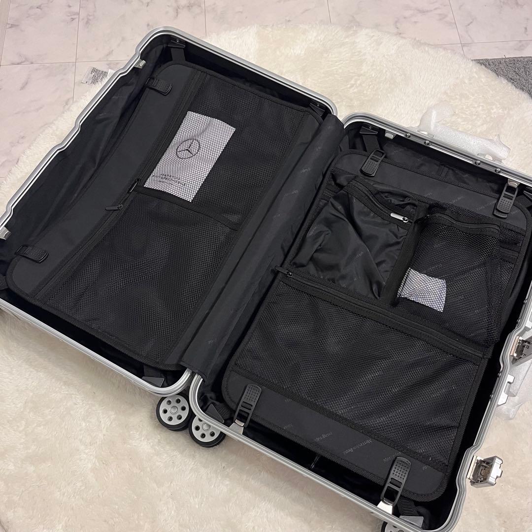 メルセデスベンツシルバー アルミニウム キャリーケース　65L