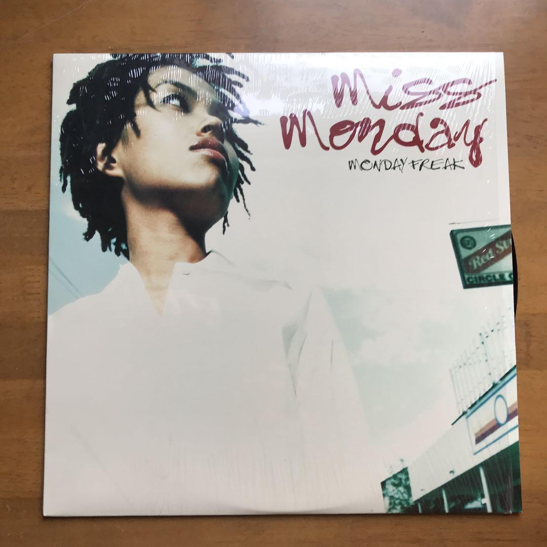 miss Monday ミス　マンディ　アナログ4枚