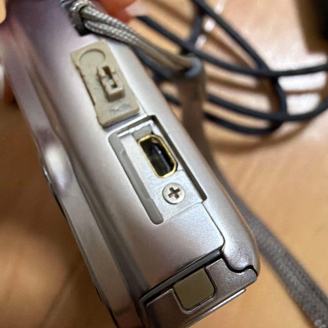 【動作確認済】CASIO EXILIM EX-ZS10 デジタルカメラ　カシオ