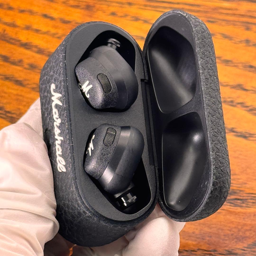 MarshallのMotif II A.N.C. ワイヤレスイヤホン本体のみ