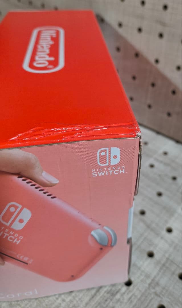 【訳あり】Nintendo Switch LITE コーラル　新品未開封