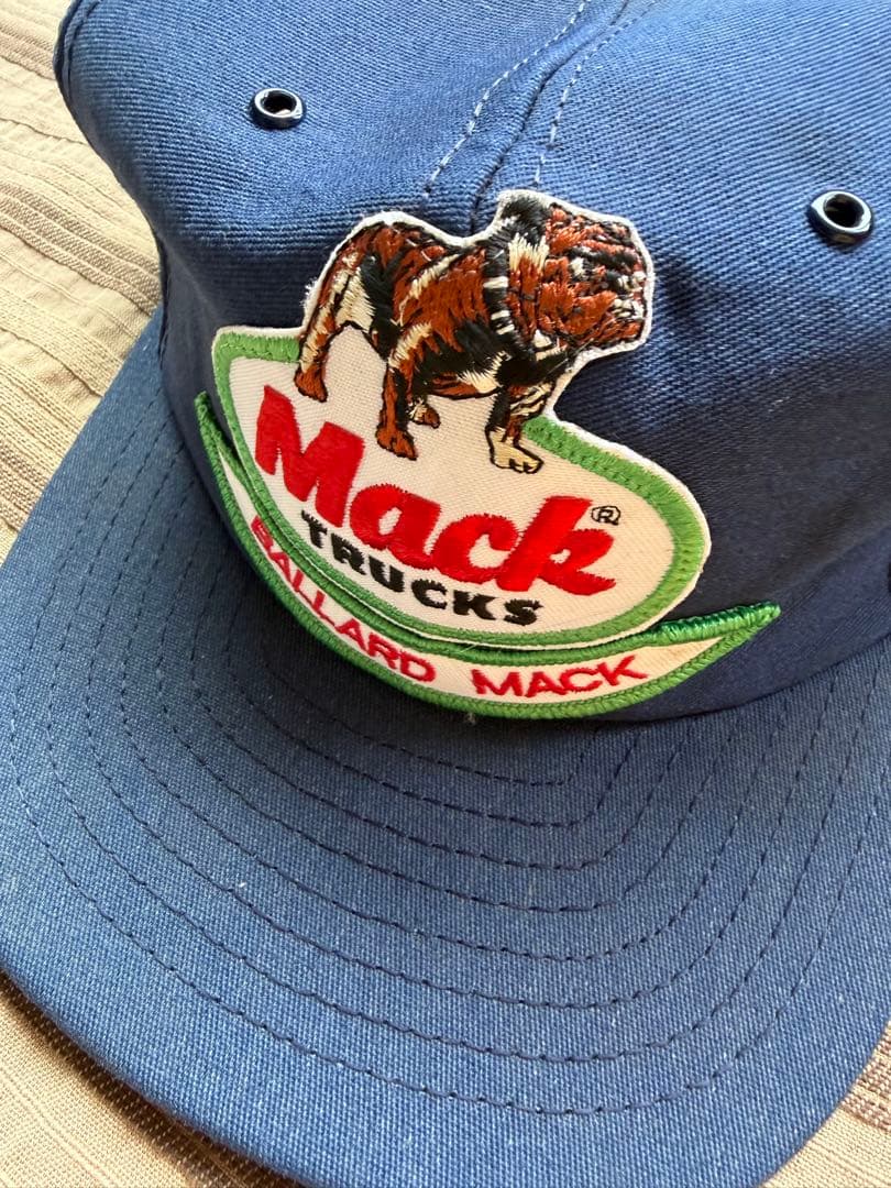 80s 激レアUSA製Mack Trucksマックトラック　ビンテージ ネイビー