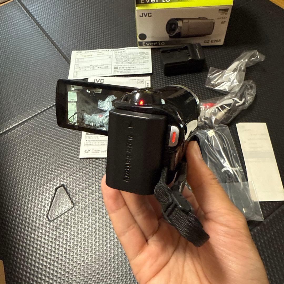 JVC KENWOOD　GZ-E265 ビデオカメラ FULL HD　中古